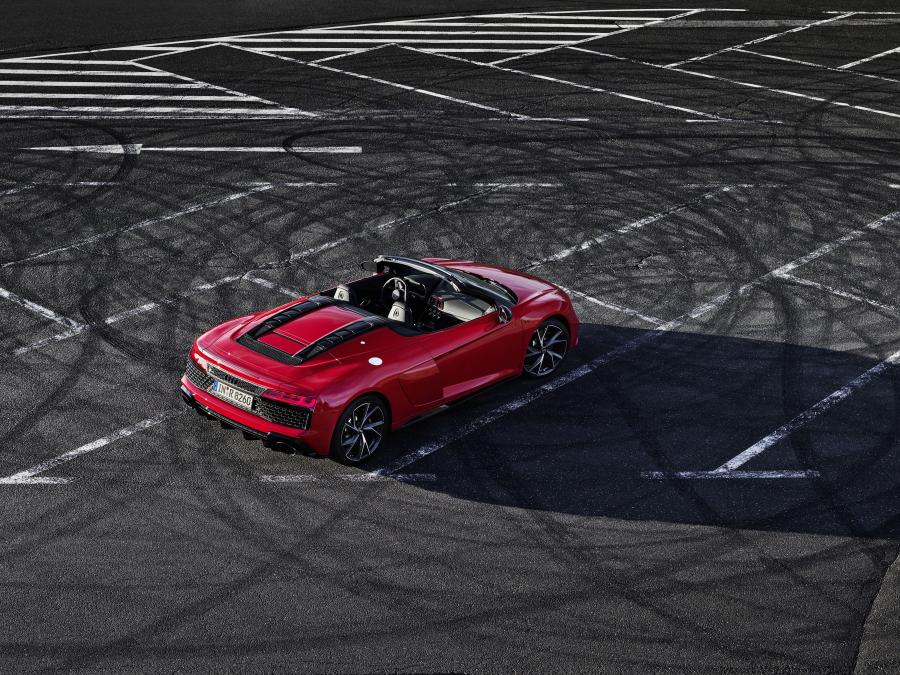  Audi R8 V10 RWD Spyder 2019 года  (WW) (фото 32 из 36)